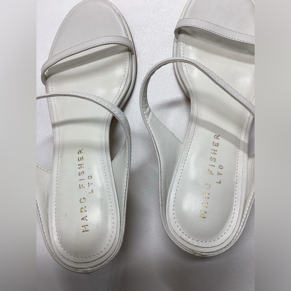 Marc Fisher LTD Alonde‎ kitten heels  white Sandals - Picture 8 of 12